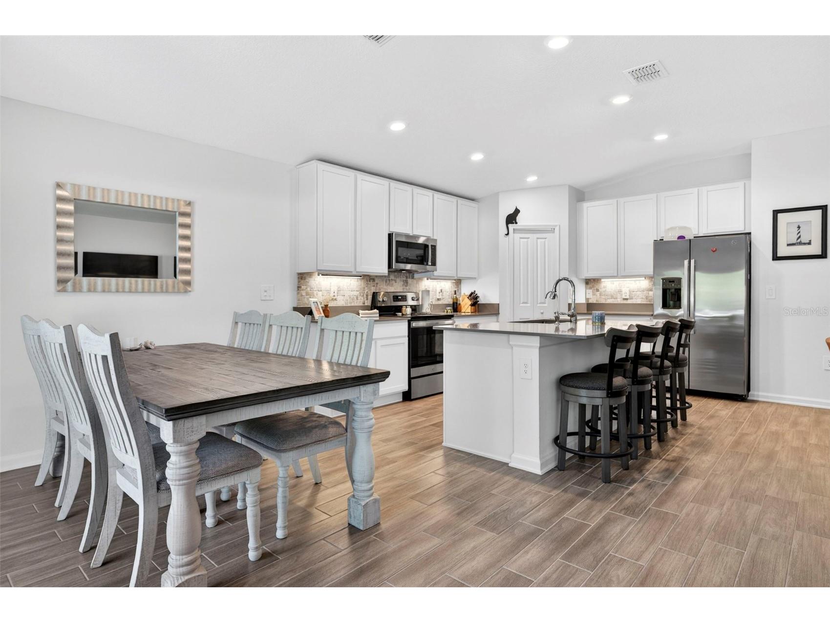 1018 Peach Creek Drive Osteen FL 32764 V4948537 image19