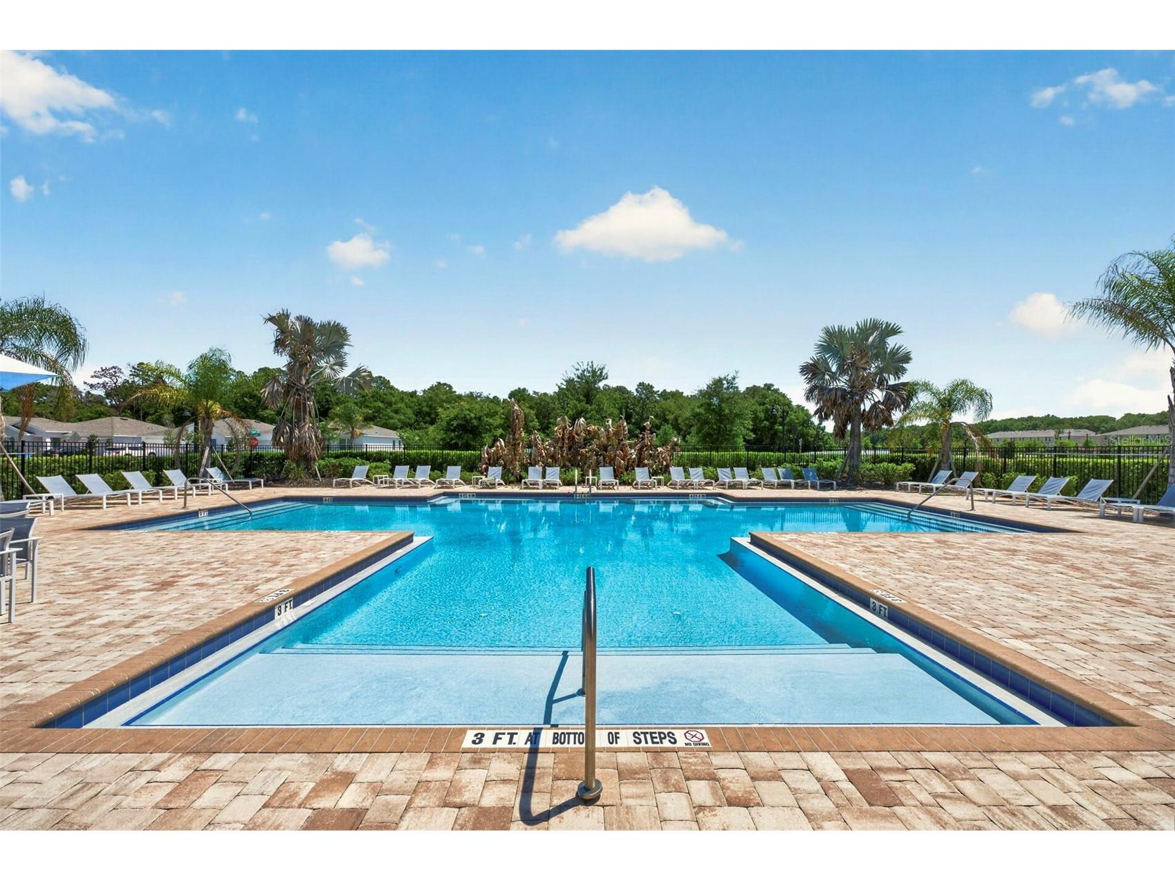 1018 Peach Creek Drive Osteen FL 32764 V4948537 image6