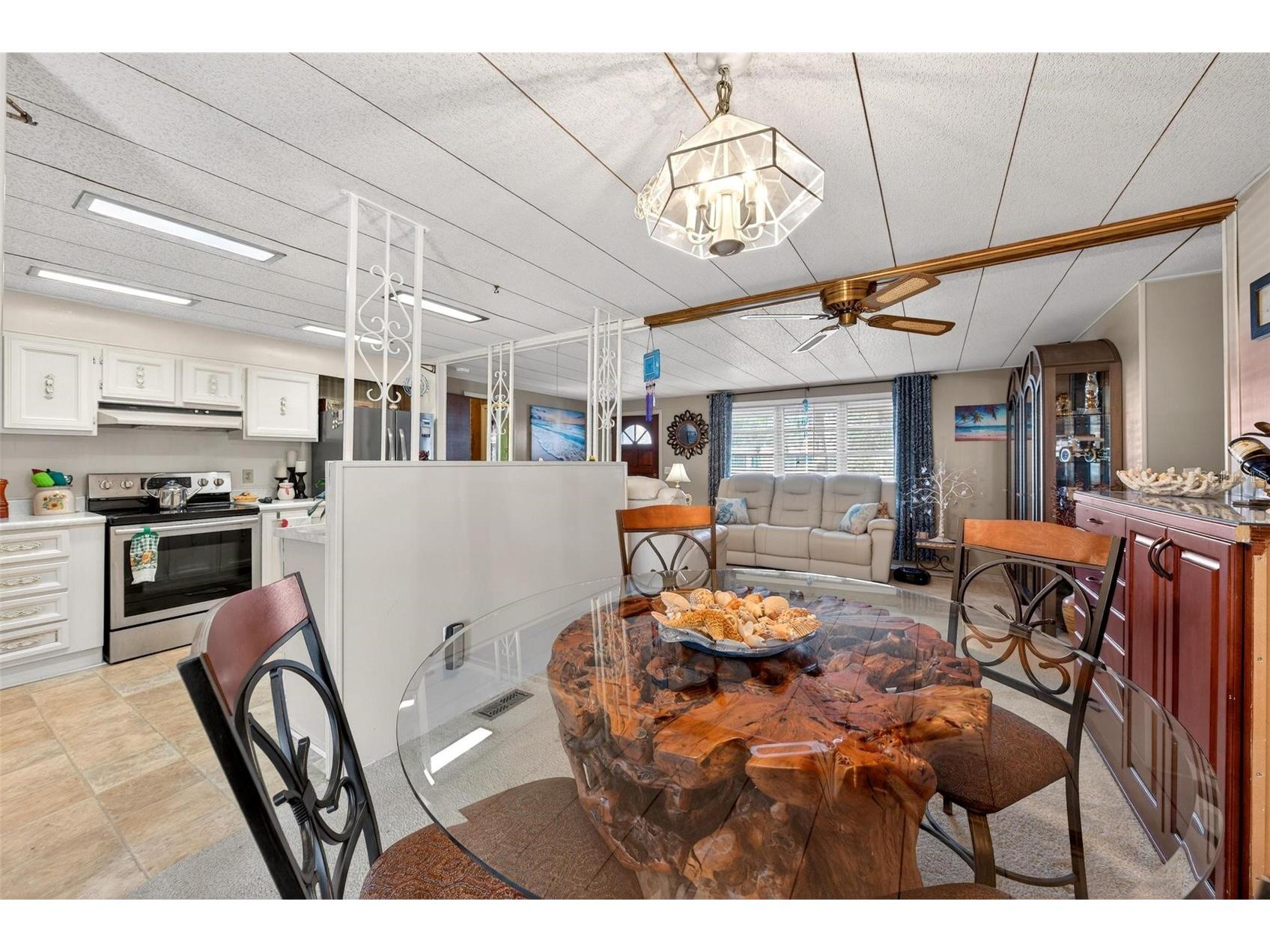 1018 Southland Drive Tavares FL 32778 - HARRIS CHAIN OF LAKES G5107639 image19