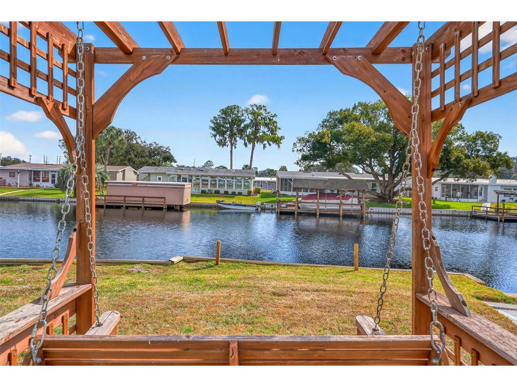 1018 Southland Drive Tavares FL 32778 - HARRIS CHAIN OF LAKES G5107639 image50