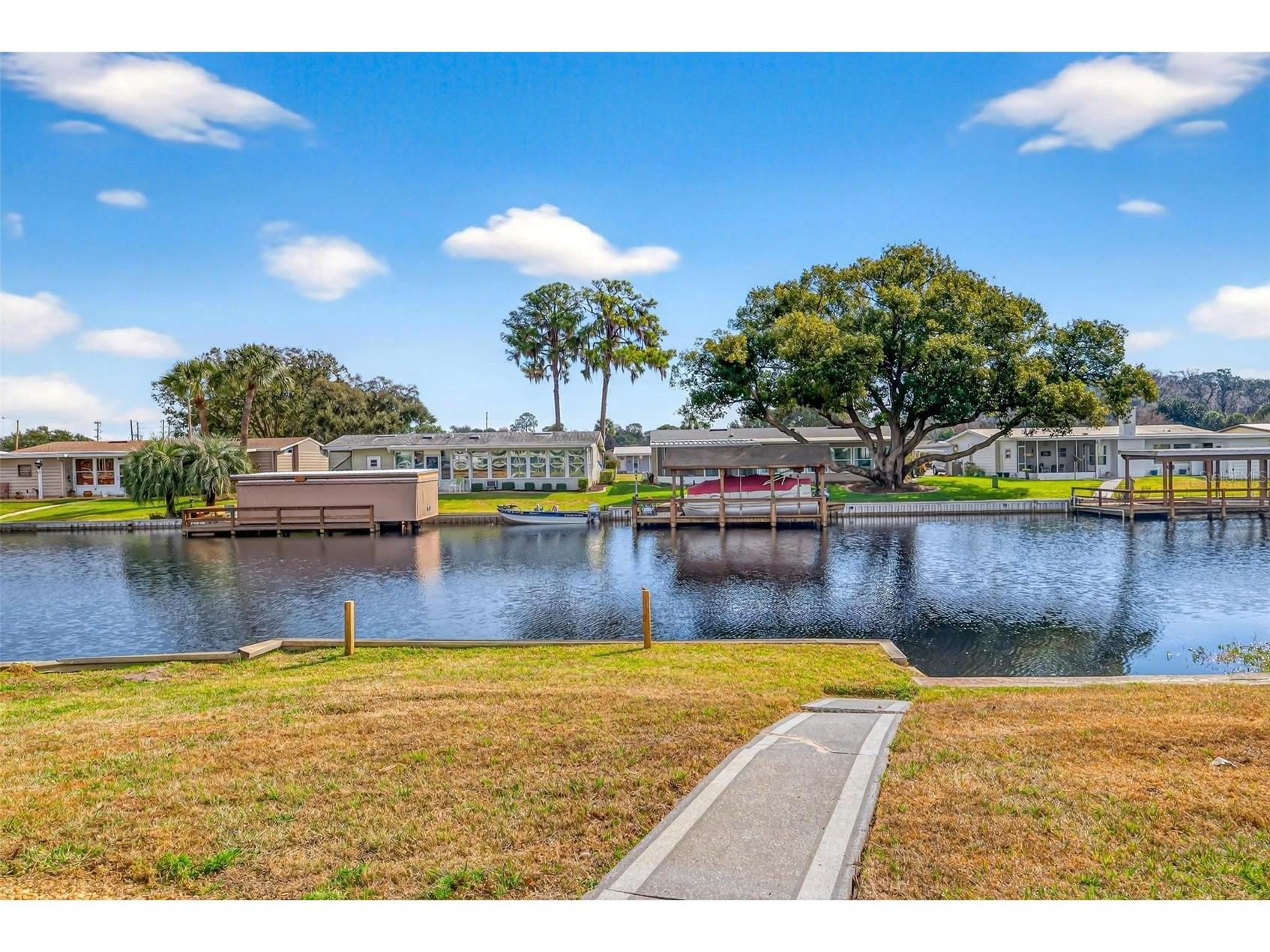1018 Southland Drive Tavares FL 32778 - HARRIS CHAIN OF LAKES G5107639 image53