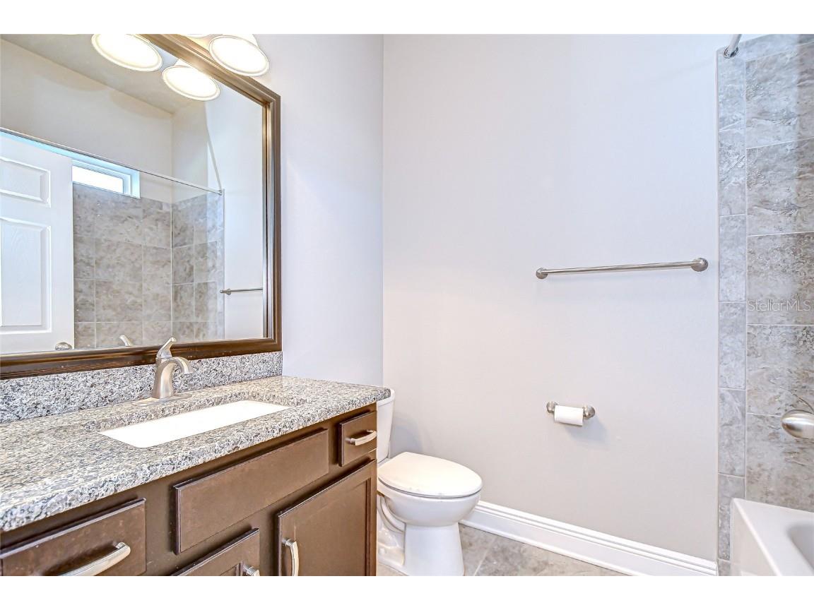 1018 Tracey Ann Loop Seffner FL 33584 TB8440569 image16