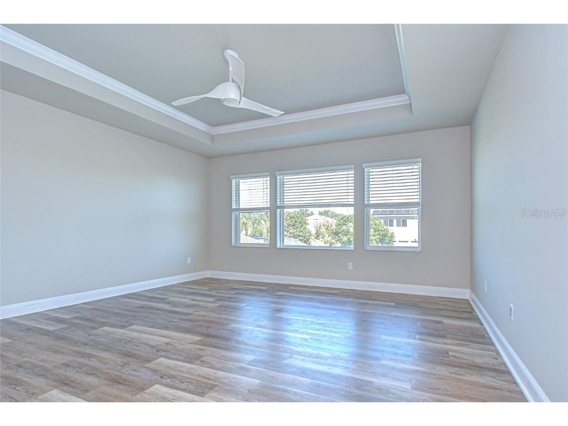 1018 Tracey Ann Loop Seffner FL 33584 TB8440569 image20