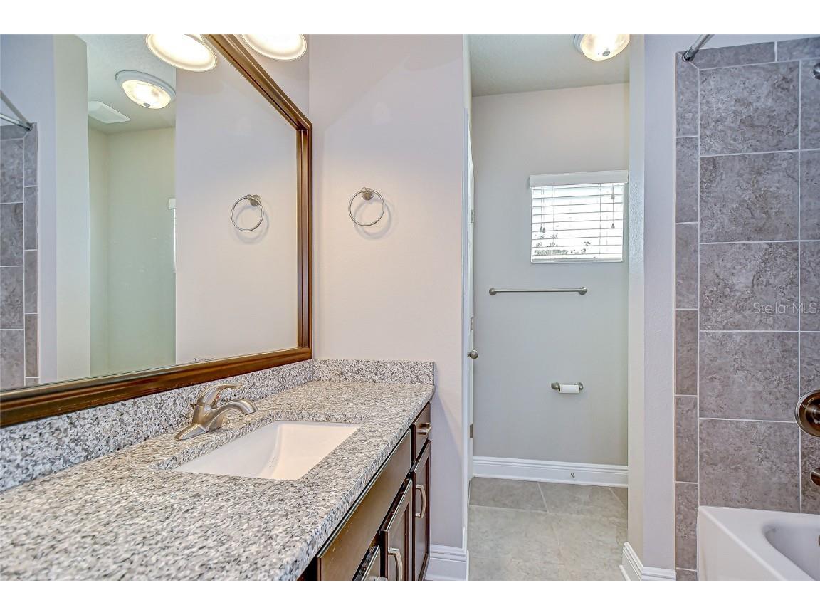 1018 Tracey Ann Loop Seffner FL 33584 TB8440569 image28