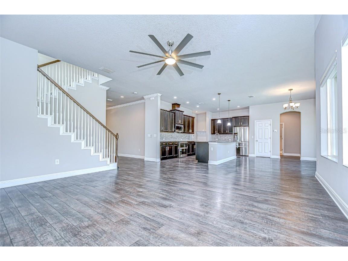 1018 Tracey Ann Loop Seffner FL 33584 TB8440569 image8