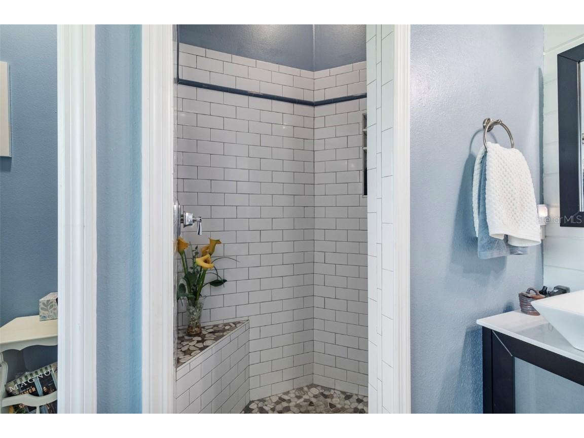 1018 Whitegate Court Sarasota FL 34232 D6143997 image26