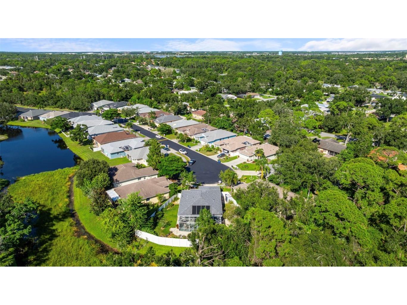 1018 Whitegate Court Sarasota FL 34232 D6143997 image3