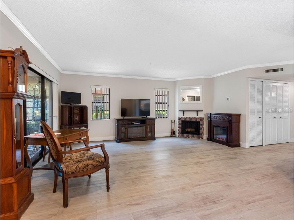 10182 Seminole Island Dr Largo FL 33773 TB8401432 image11