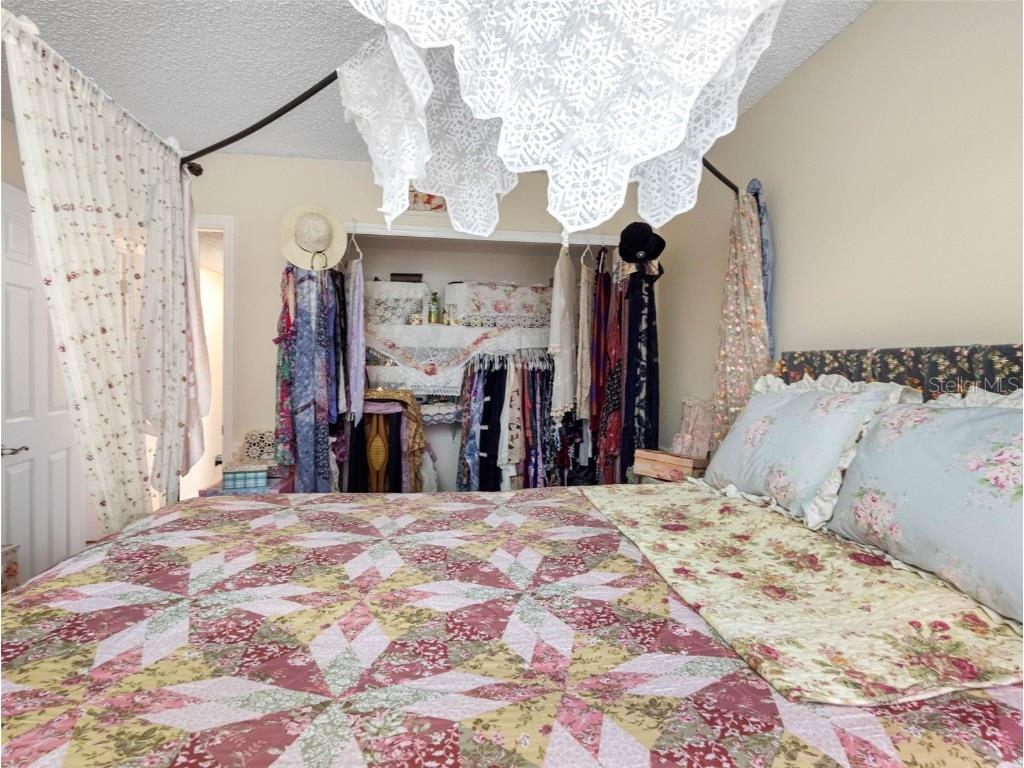 10182 Seminole Island Dr Largo FL 33773 TB8401432 image18