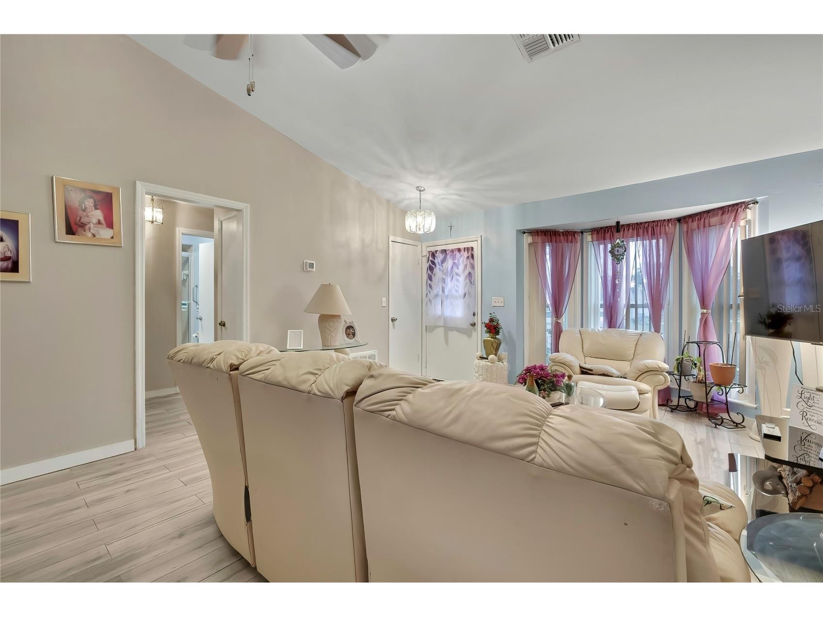 10185 Carrin Road Spring Hill FL 34608 W7886012 image17