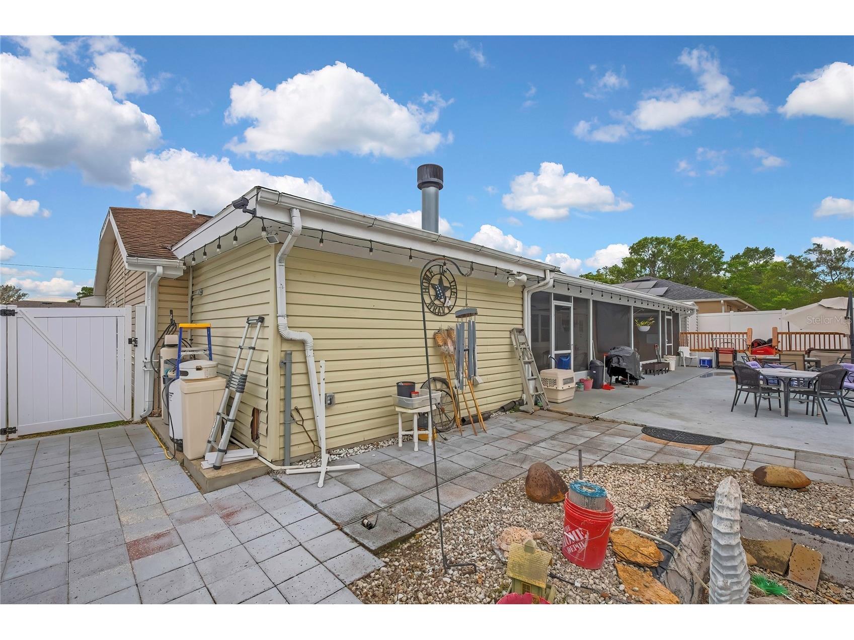 10185 Carrin Road Spring Hill FL 34608 W7886012 image3