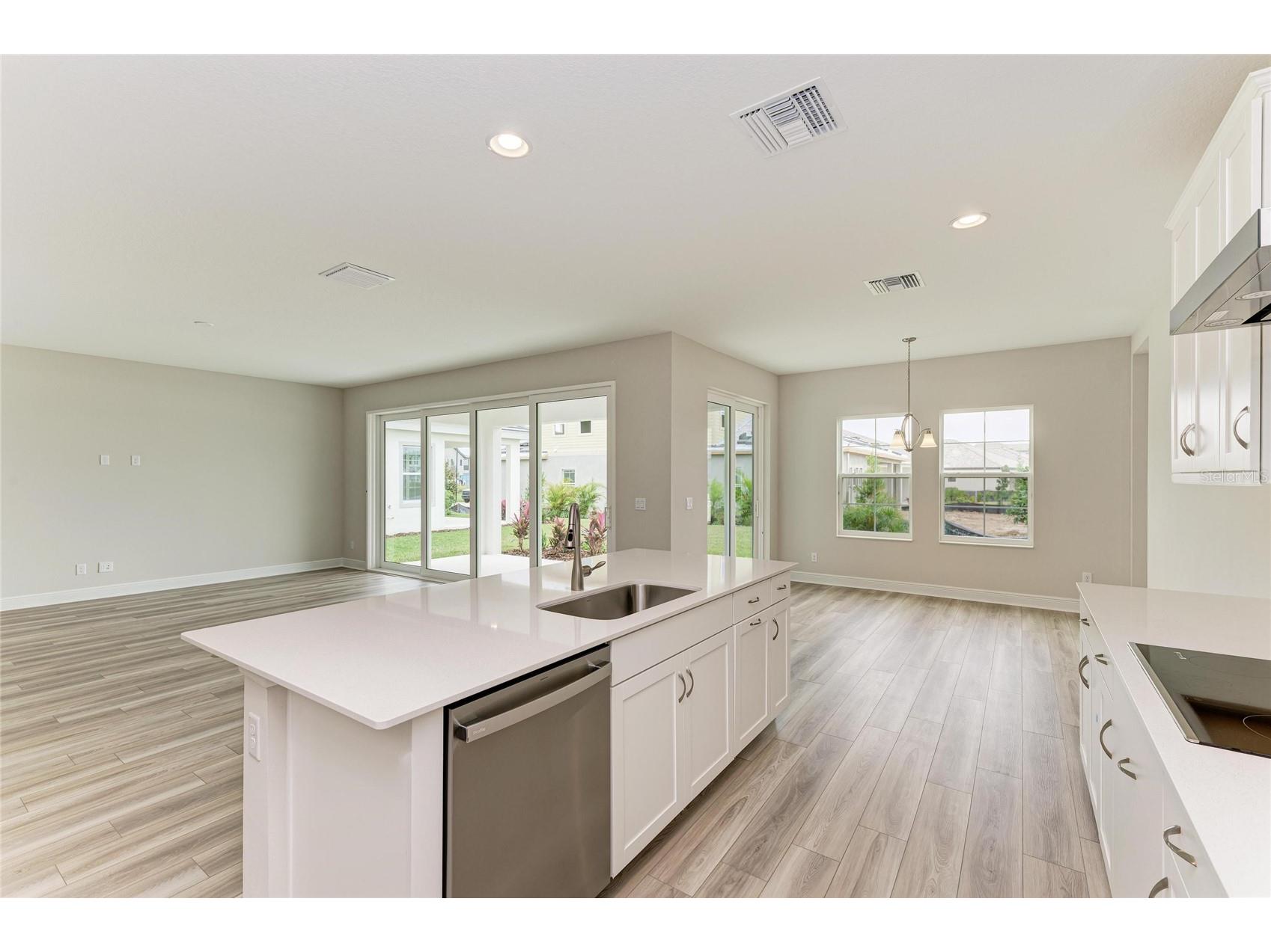10186 Surrey Rose Drive San Antonio FL 33576 TB8456830 image14