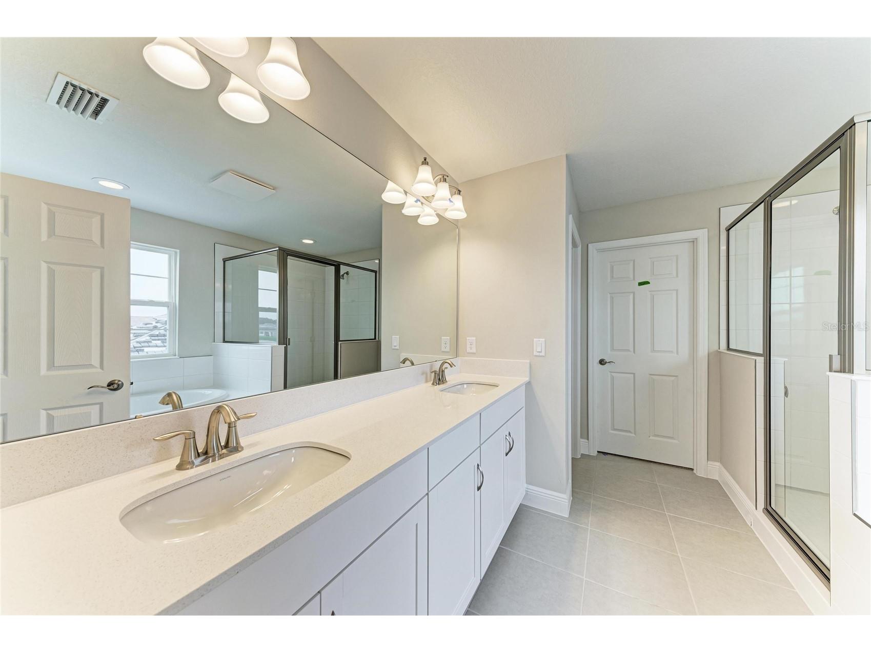 10186 Surrey Rose Drive San Antonio FL 33576 TB8456830 image7