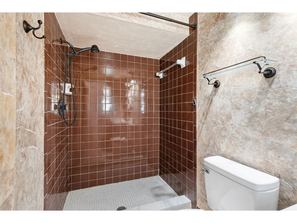 10187 122nd Avenue Largo FL 33773 TB8442007 image24