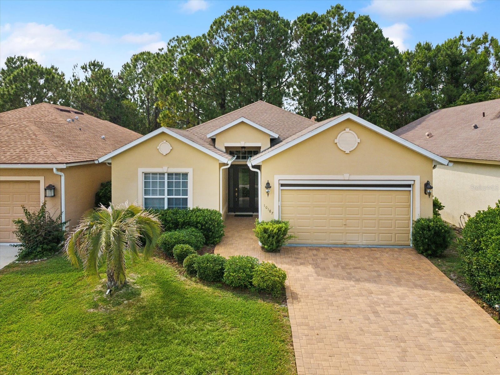 10187 Holly Berry Drive Weeki Wachee FL 34613 W7875264 image1