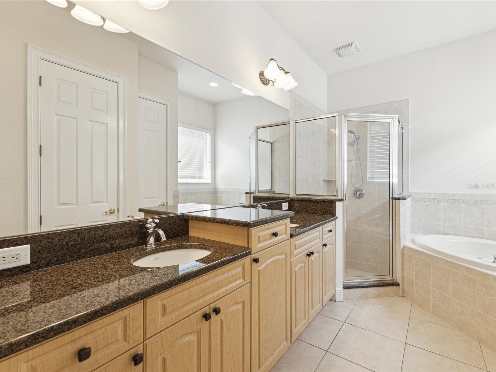 10187 Holly Berry Drive Weeki Wachee FL 34613 W7875264 image32