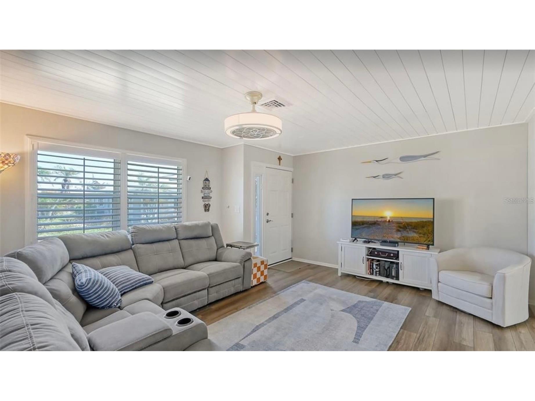 1019 Beach Manor Center #35 Venice FL 34285 A4683639 image2