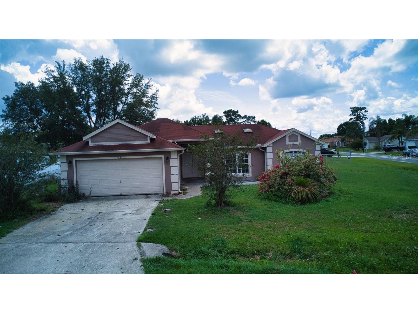 1019 Derbyshire Drive Kissimmee FL 34758 P4925563 image1