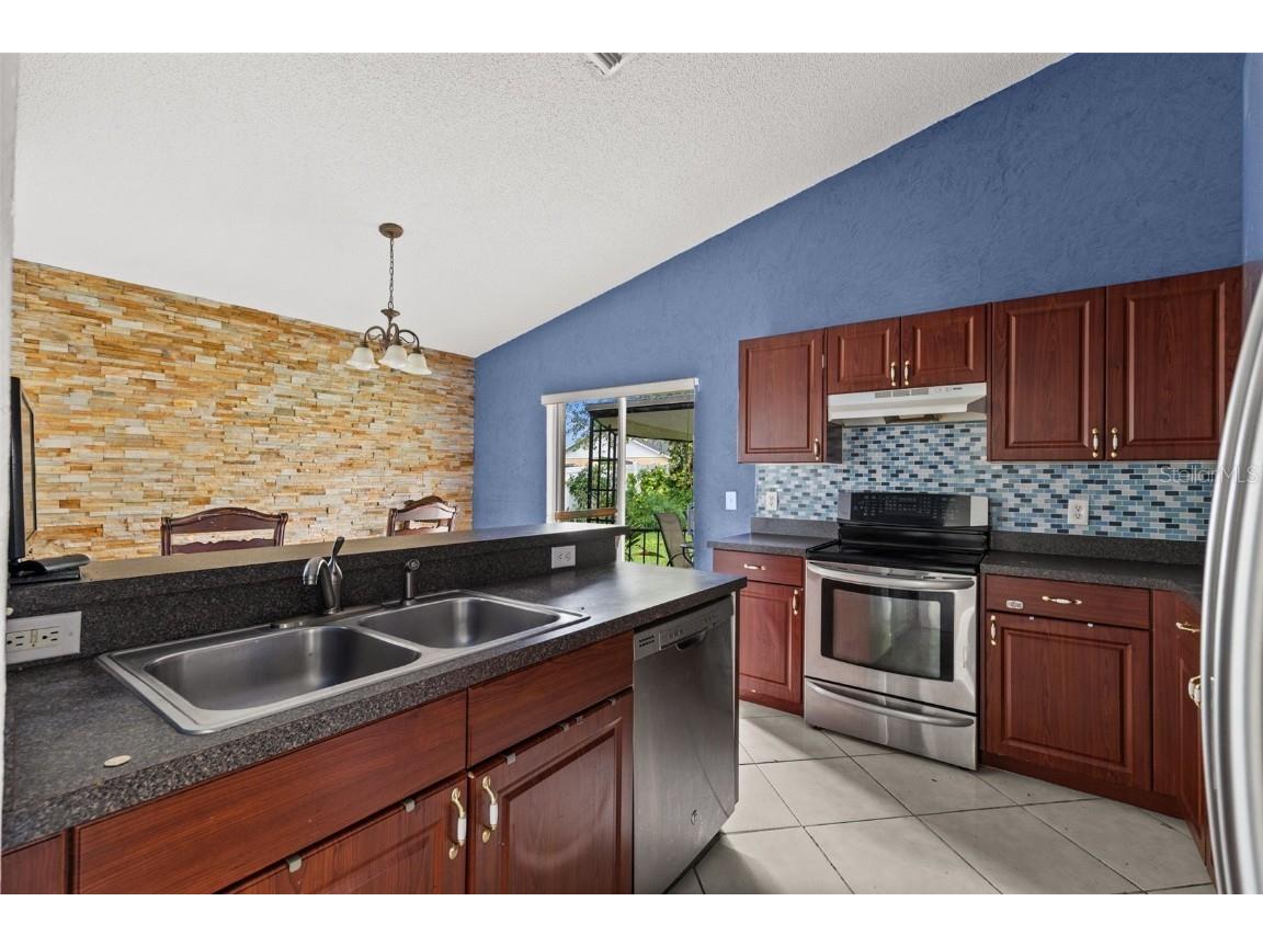 1019 Great Shady Lane Orlando FL 32825 TB8436975 image3