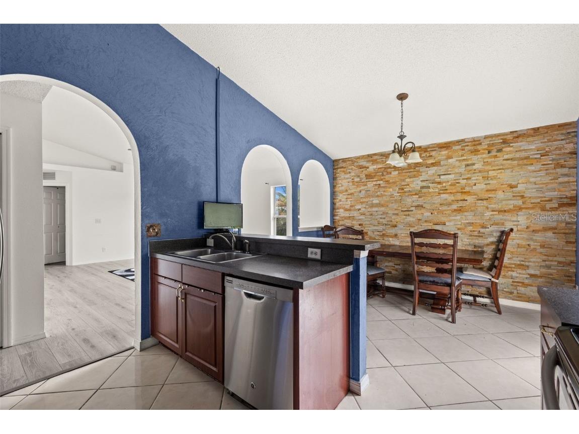 1019 Great Shady Lane Orlando FL 32825 TB8436975 image8