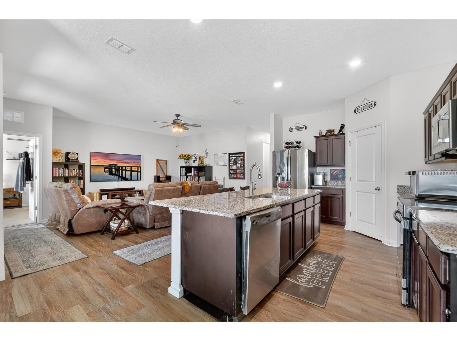 1019 Landing Lane Deltona FL 32738 V4948356 image19