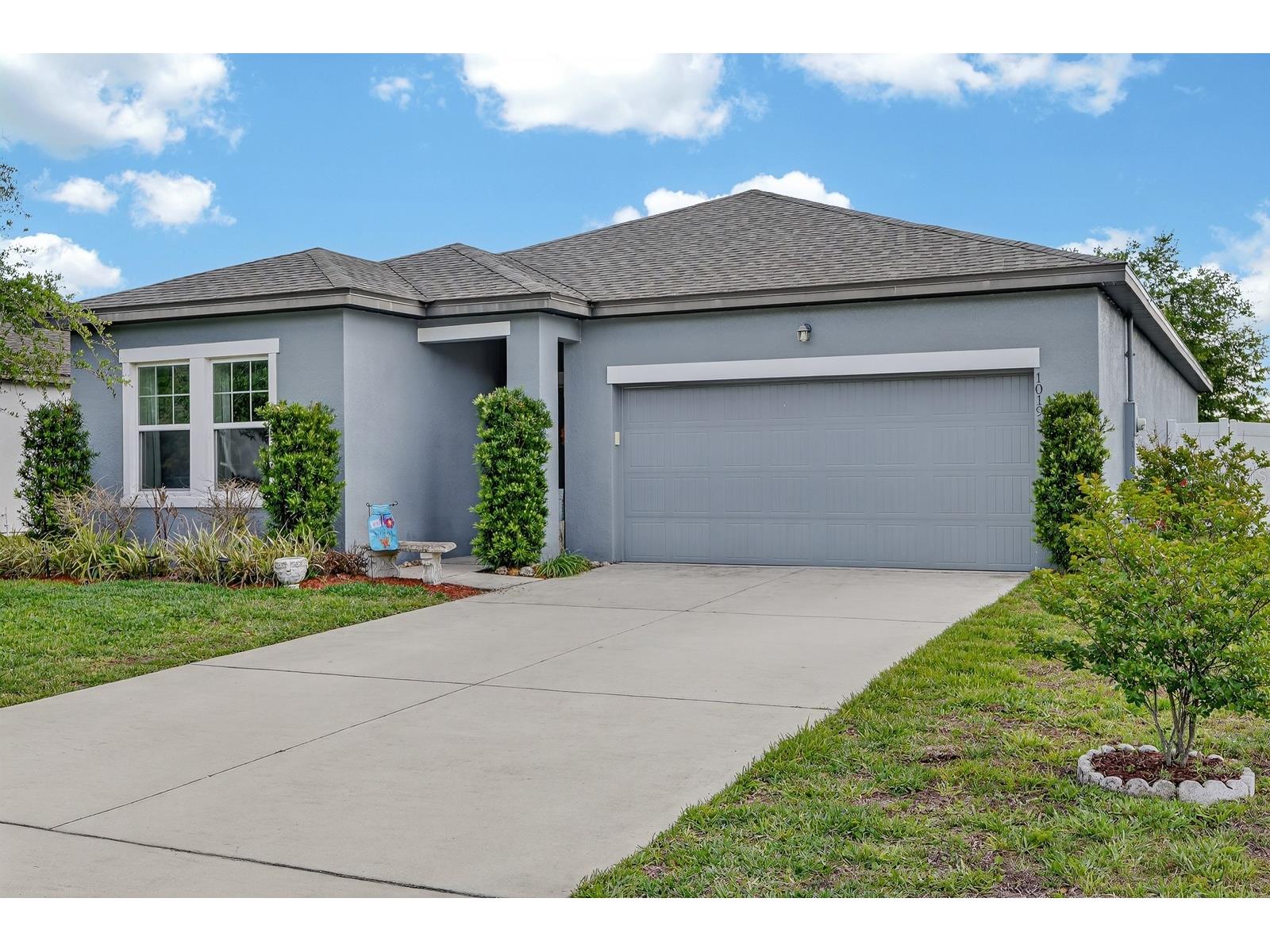 1019 Landing Lane Deltona FL 32738 V4948356 image3