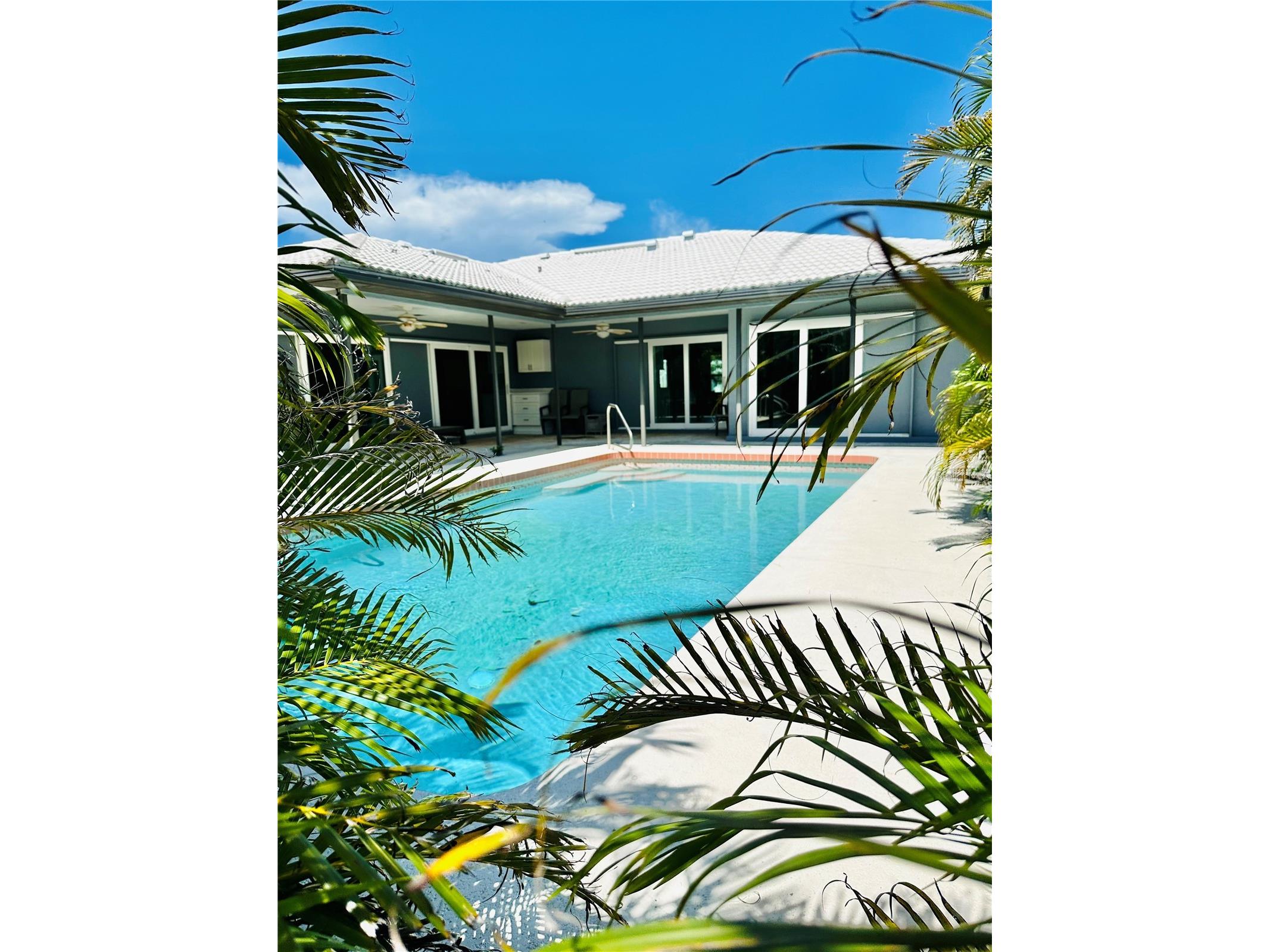 1019 Schooner Lane Englewood FL 34224 D6143081 image1