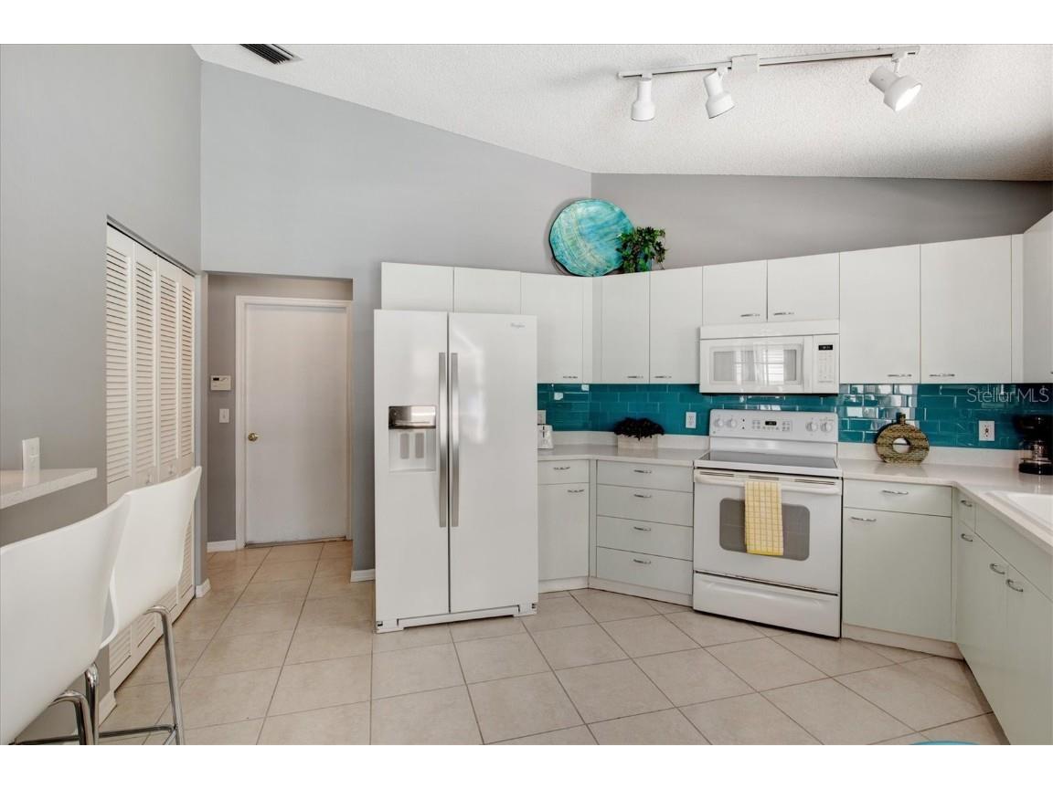 1019 Snead Avenue Sarasota FL 34237 A4510442 image11