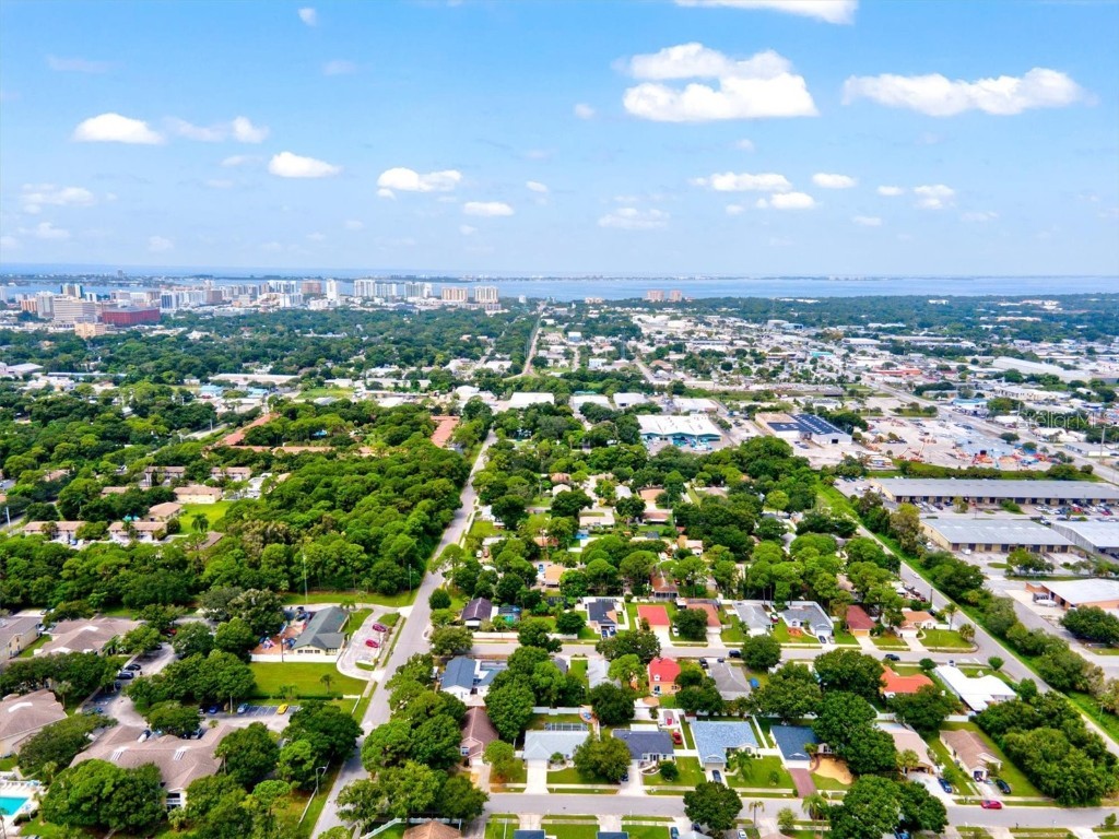 1019 Snead Avenue Sarasota FL 34237 A4510442 image43