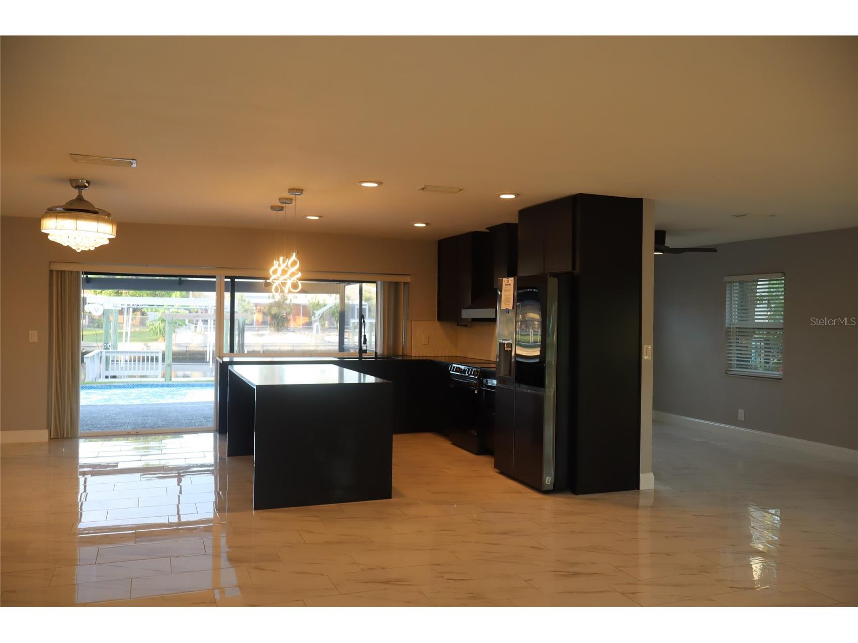 1019 Spindle Palm Way Apollo Beach FL 33572 TB8514547 image12
