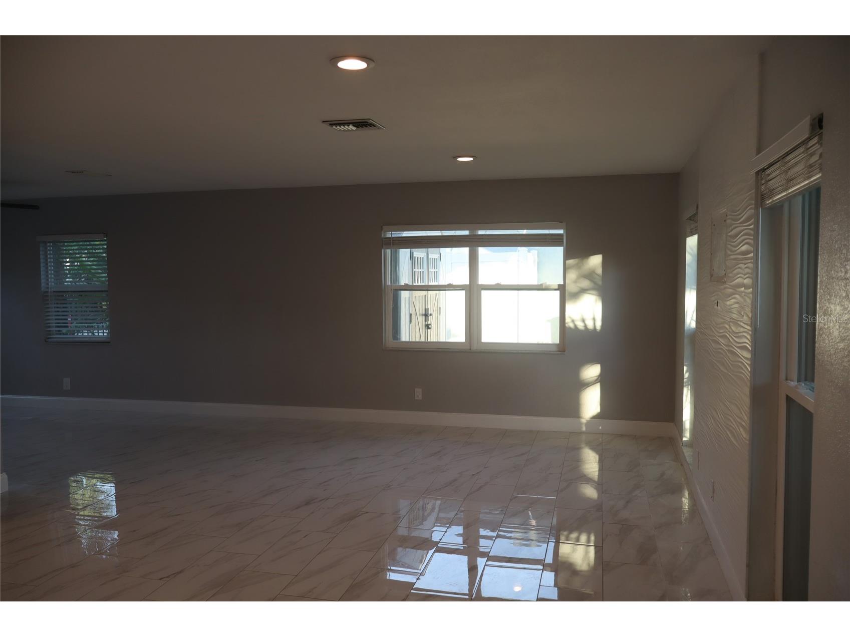 1019 Spindle Palm Way Apollo Beach FL 33572 TB8514547 image14