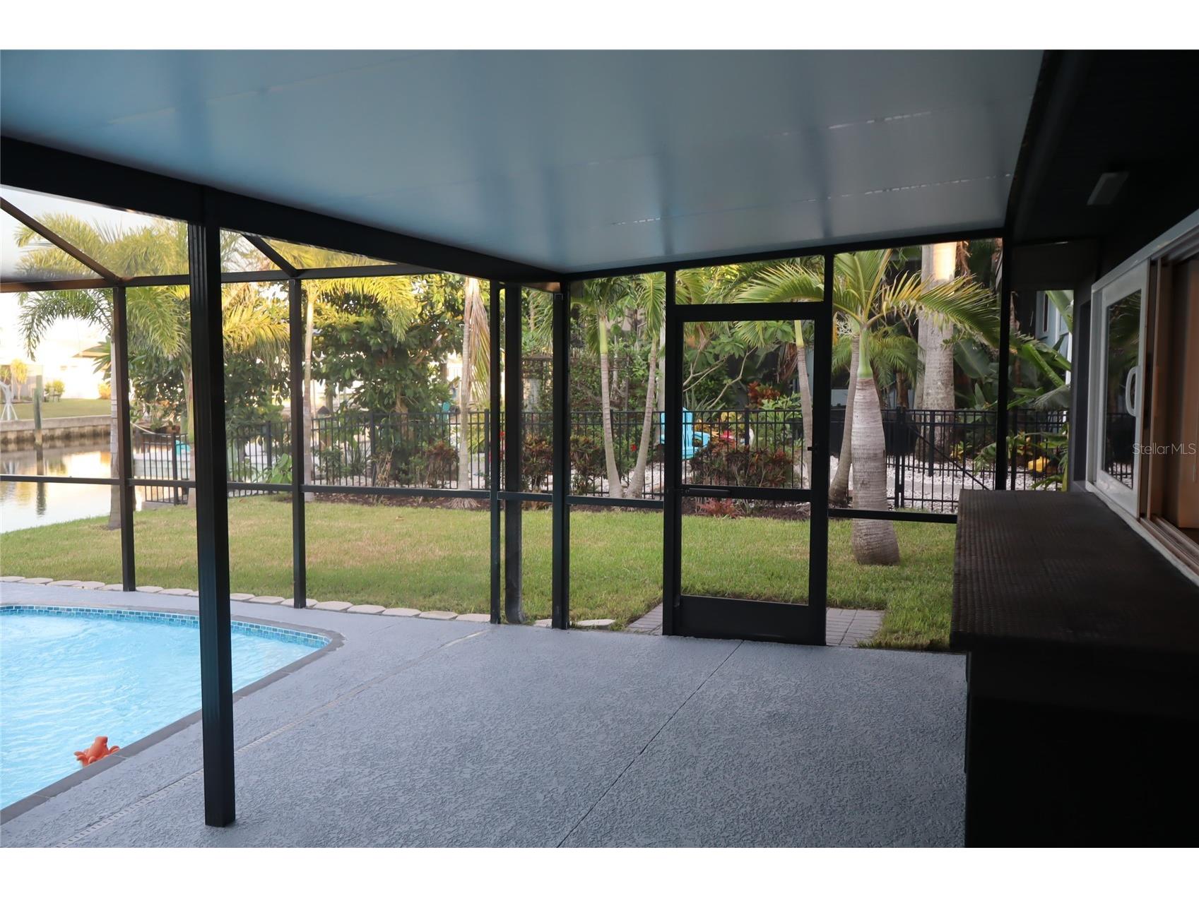 1019 Spindle Palm Way Apollo Beach FL 33572 TB8514547 image43