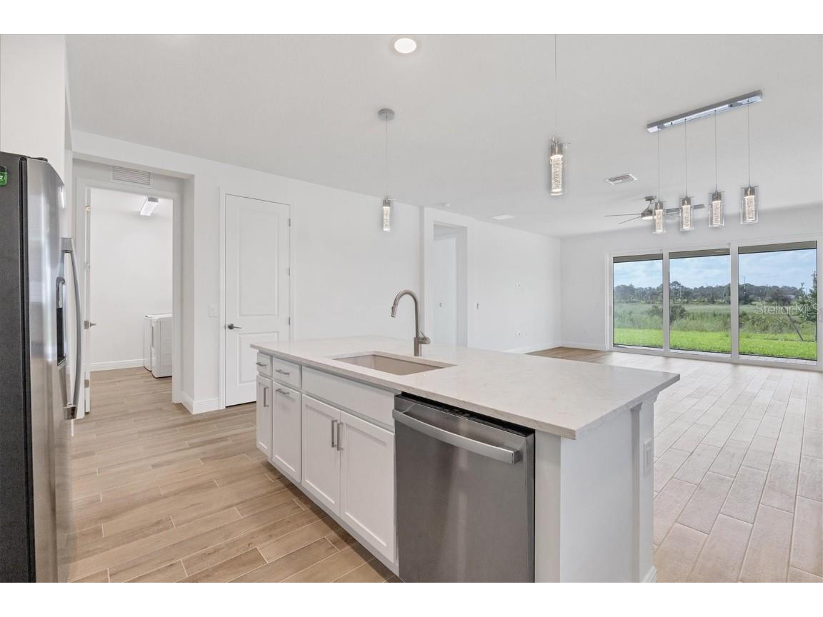 1019 Waterline Court Sarasota FL 34240 A4670749 image12