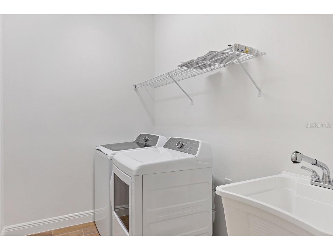 1019 Waterline Court Sarasota FL 34240 A4670749 image23