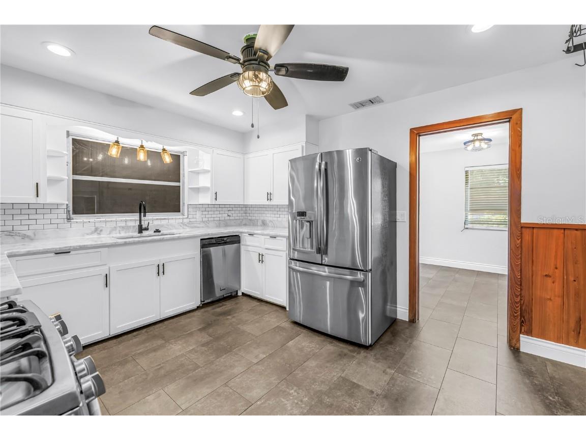 1019 Woodcrest Avenue Clearwater FL 33756 TB8456713 image10