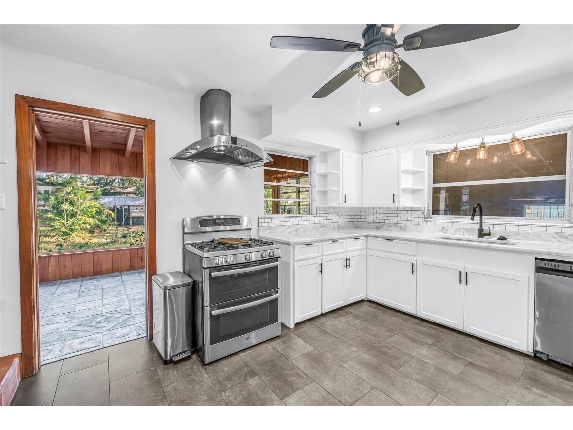 1019 Woodcrest Avenue Clearwater FL 33756 TB8456713 image13