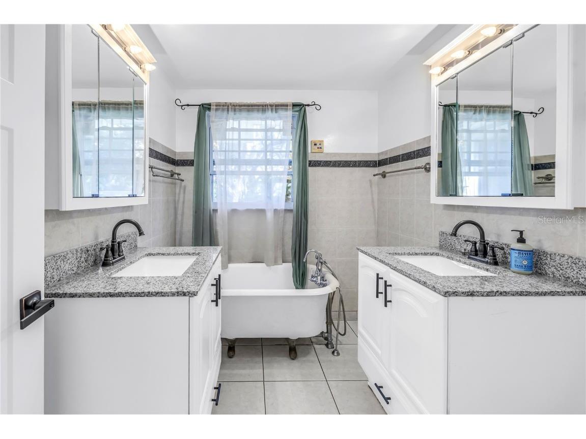 1019 Woodcrest Avenue Clearwater FL 33756 TB8456713 image21