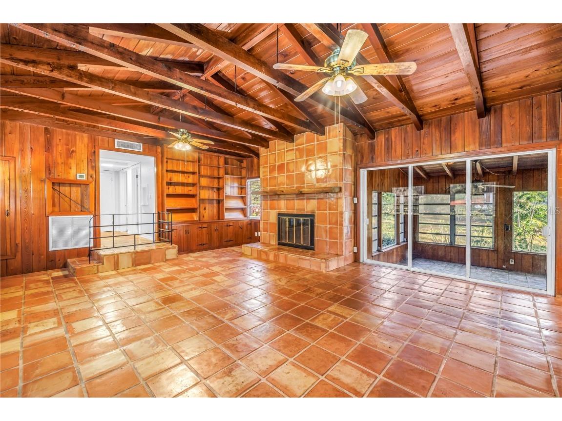 1019 Woodcrest Avenue Clearwater FL 33756 TB8456713 image3