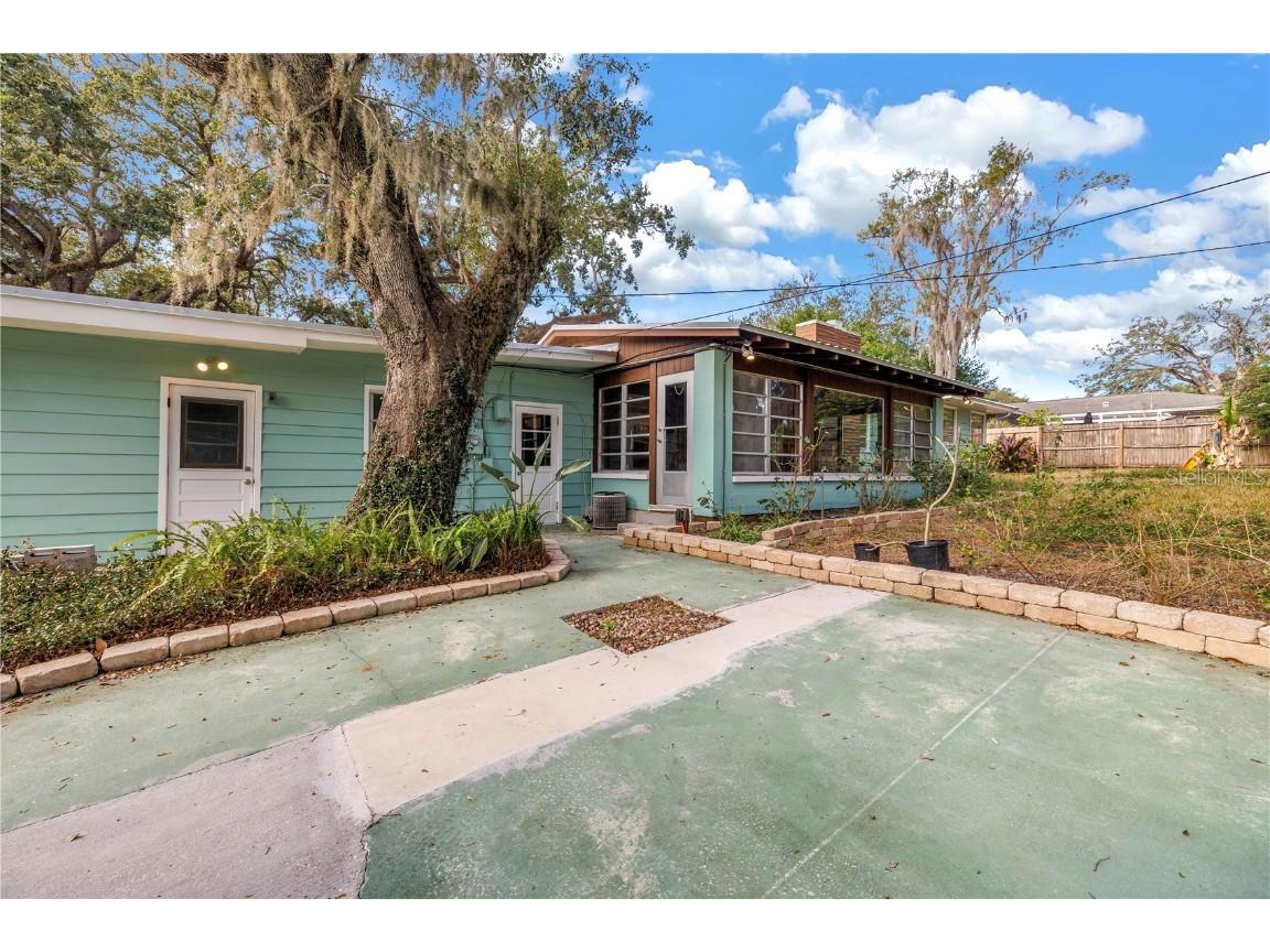 1019 Woodcrest Avenue Clearwater FL 33756 TB8456713 image46