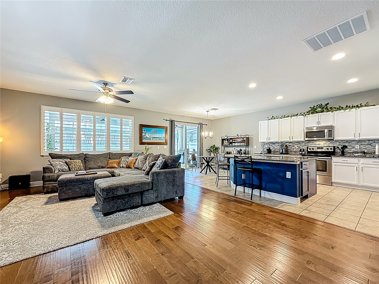 10193 Grand Oak Circle Madeira Beach FL 33708 TB8499854 image12