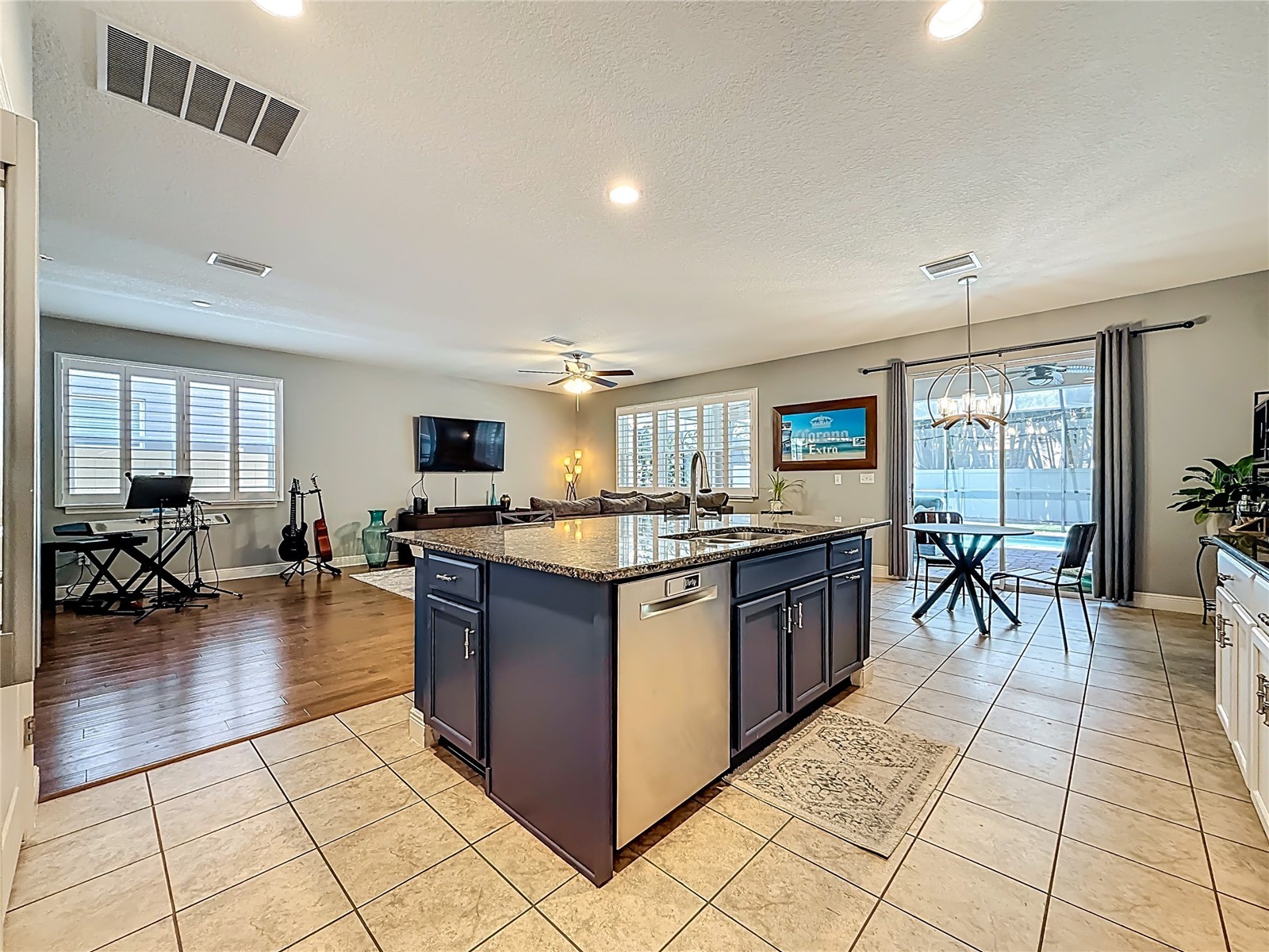 10193 Grand Oak Circle Madeira Beach FL 33708 TB8499854 image16