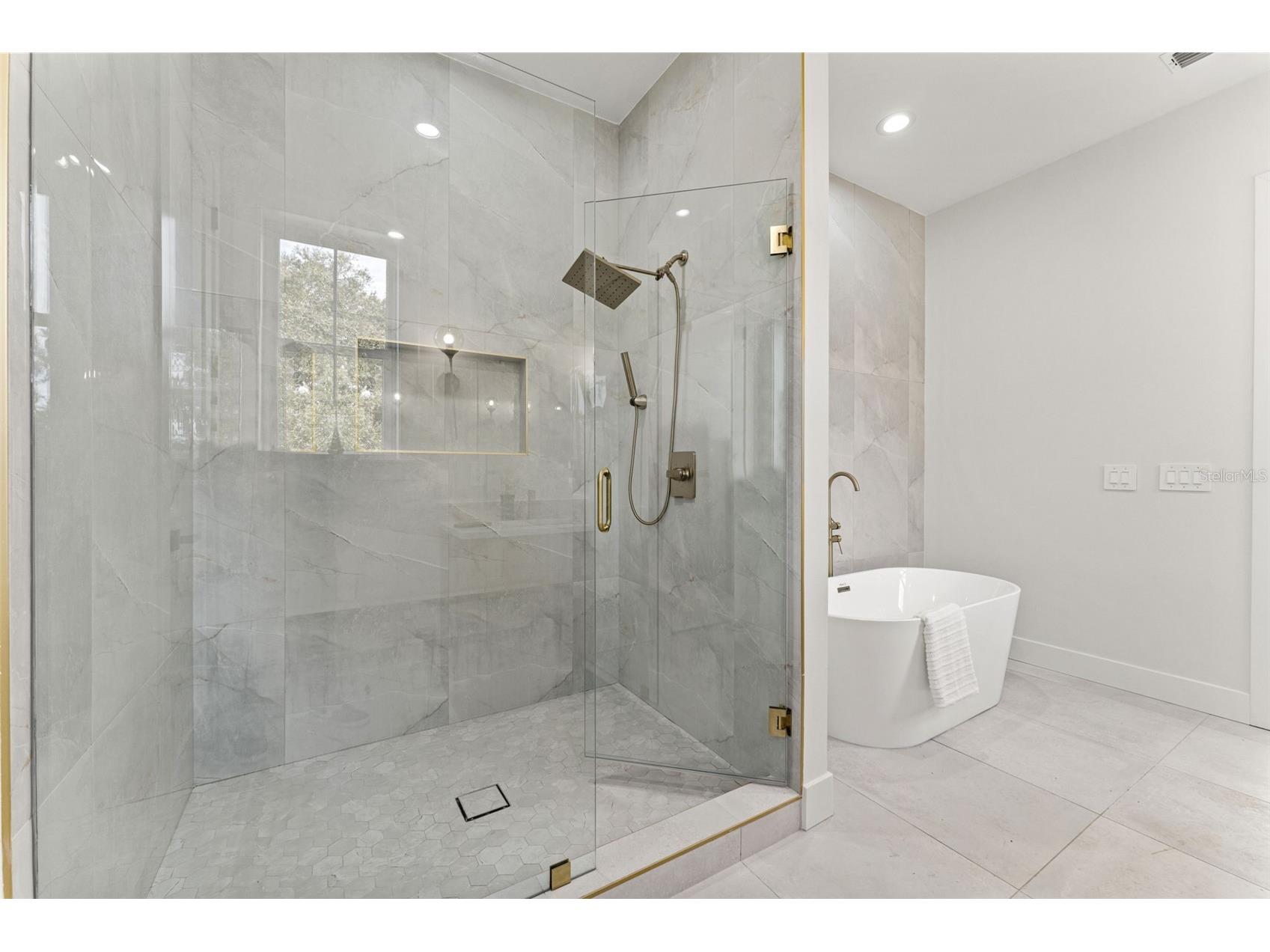 10198 Hodson Place Seminole FL 33776 TB8500446 image41