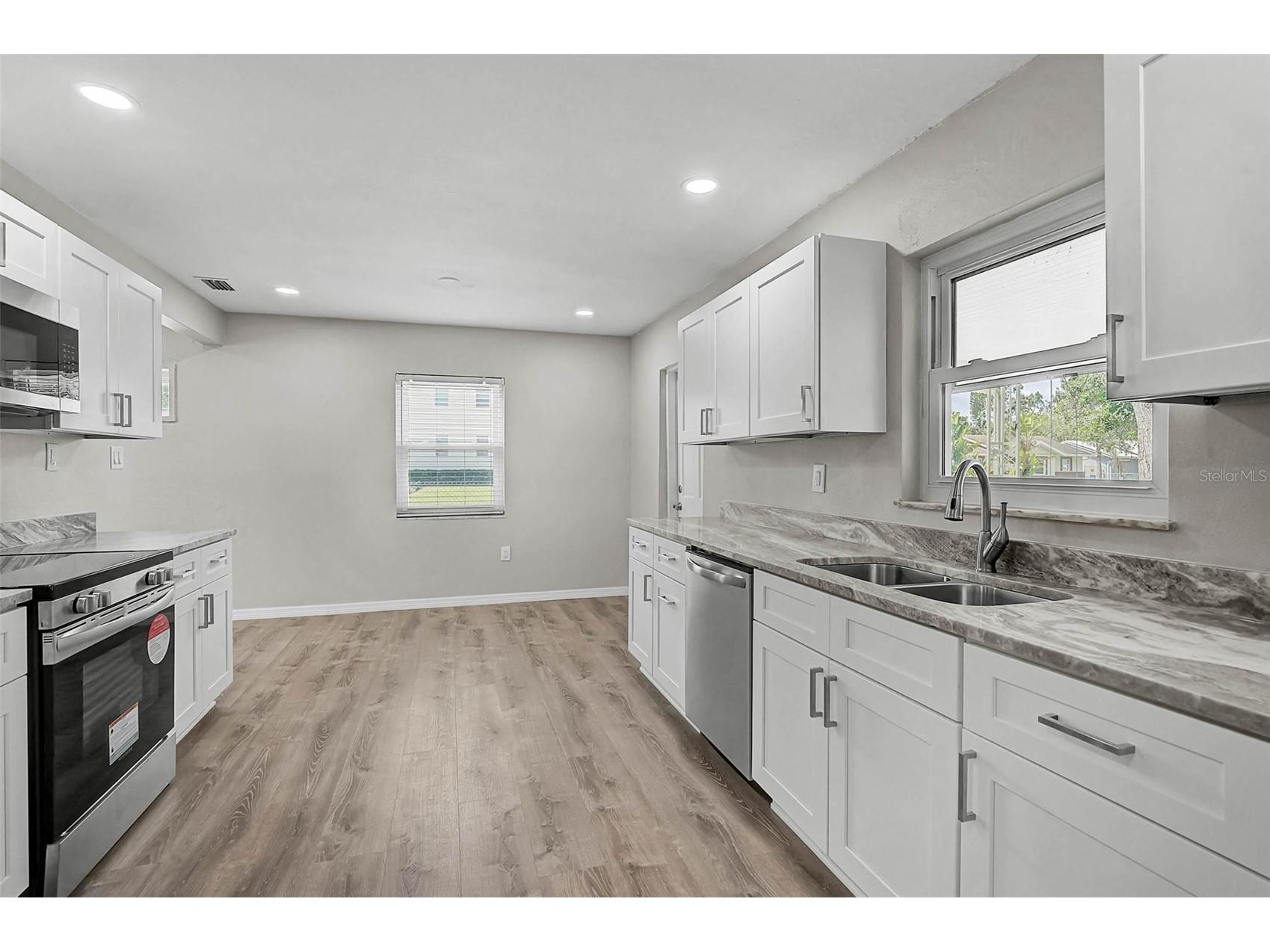 102 20th Street NE Bradenton FL 34208 A4662211 image18