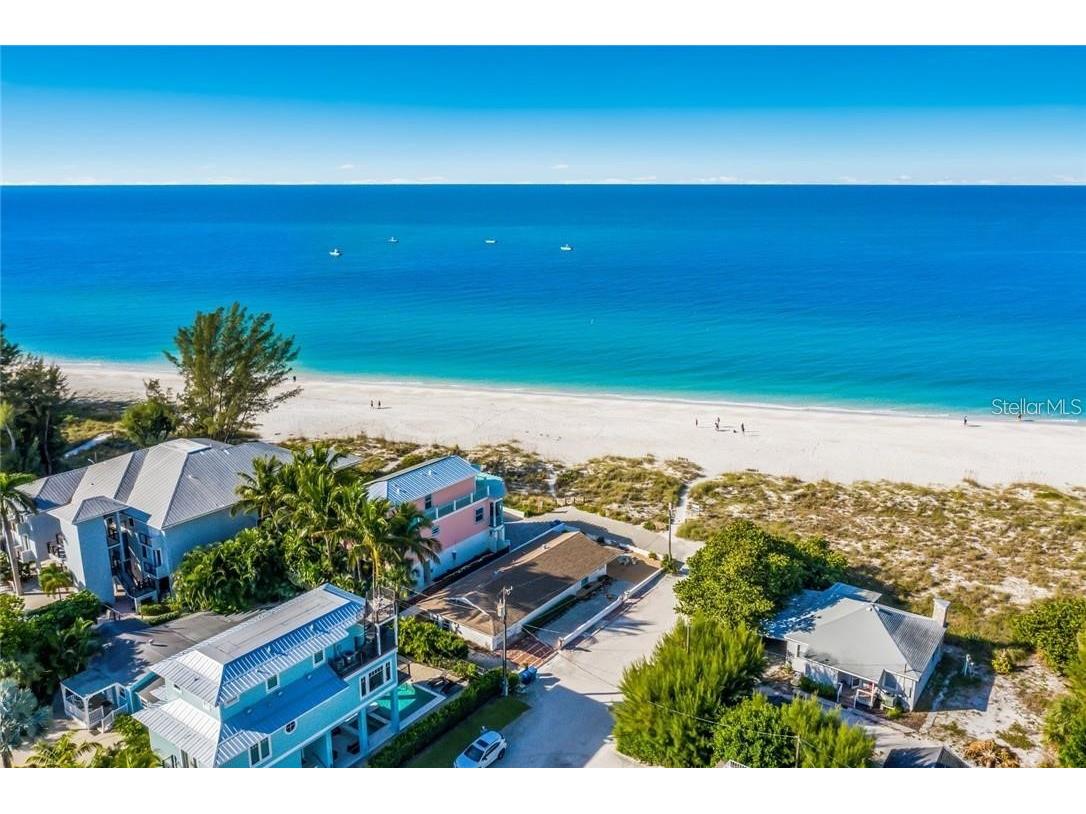 102 34th Street Holmes Beach FL 34217 A4584355 image1