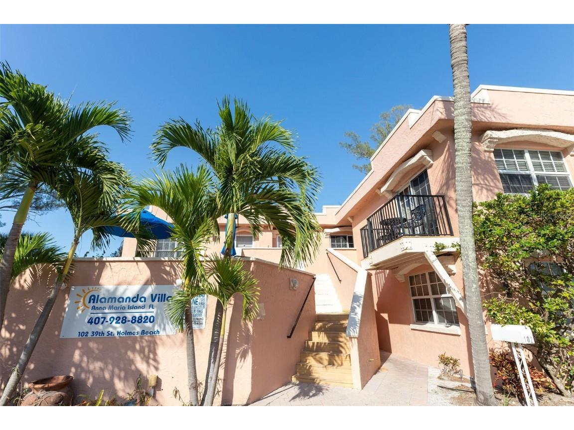 102 39th Street #2 Holmes Beach FL 34217 A4597240 image3