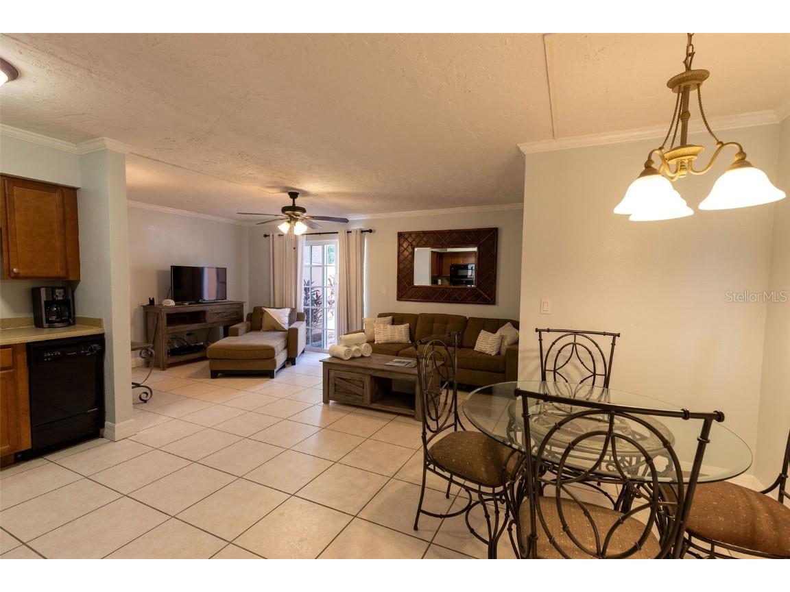 102 39th Street #2 Holmes Beach FL 34217 A4597240 image7