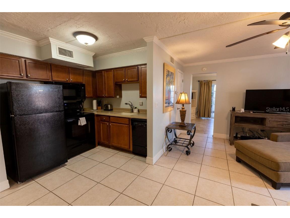 102 39th Street #2 Holmes Beach FL 34217 A4597240 image8