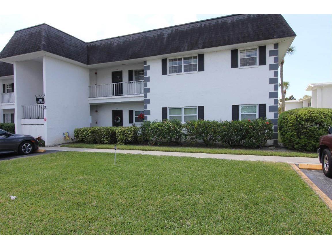 102 46th Avenue Terrace W #402 Bradenton FL 34207 A4626459 image1