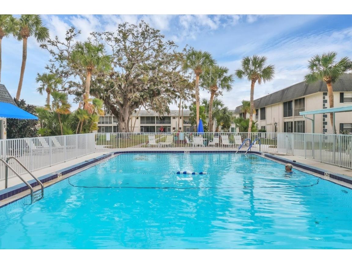 102 46th Avenue Terrace W #402 Bradenton FL 34207 A4641408 image27