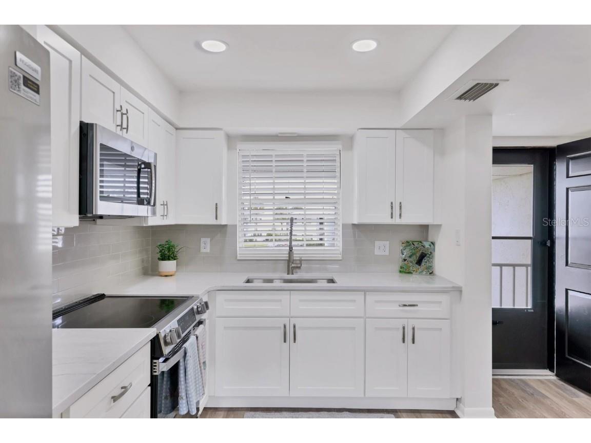 102 46th Avenue Terrace W #402 Bradenton FL 34207 A4641408 image6